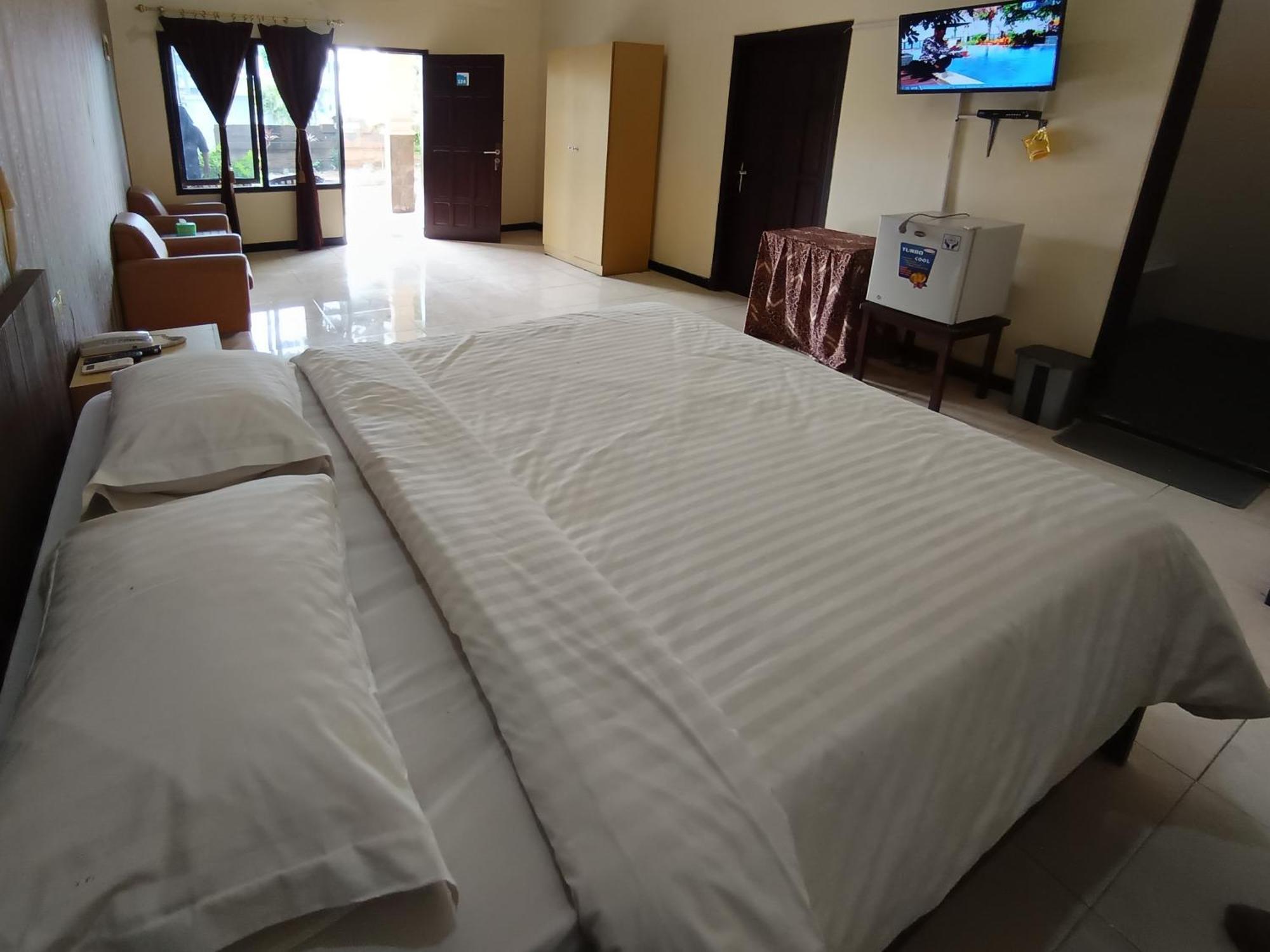 Hotel Gita Puri Redpartner Blitar Exteriér fotografie