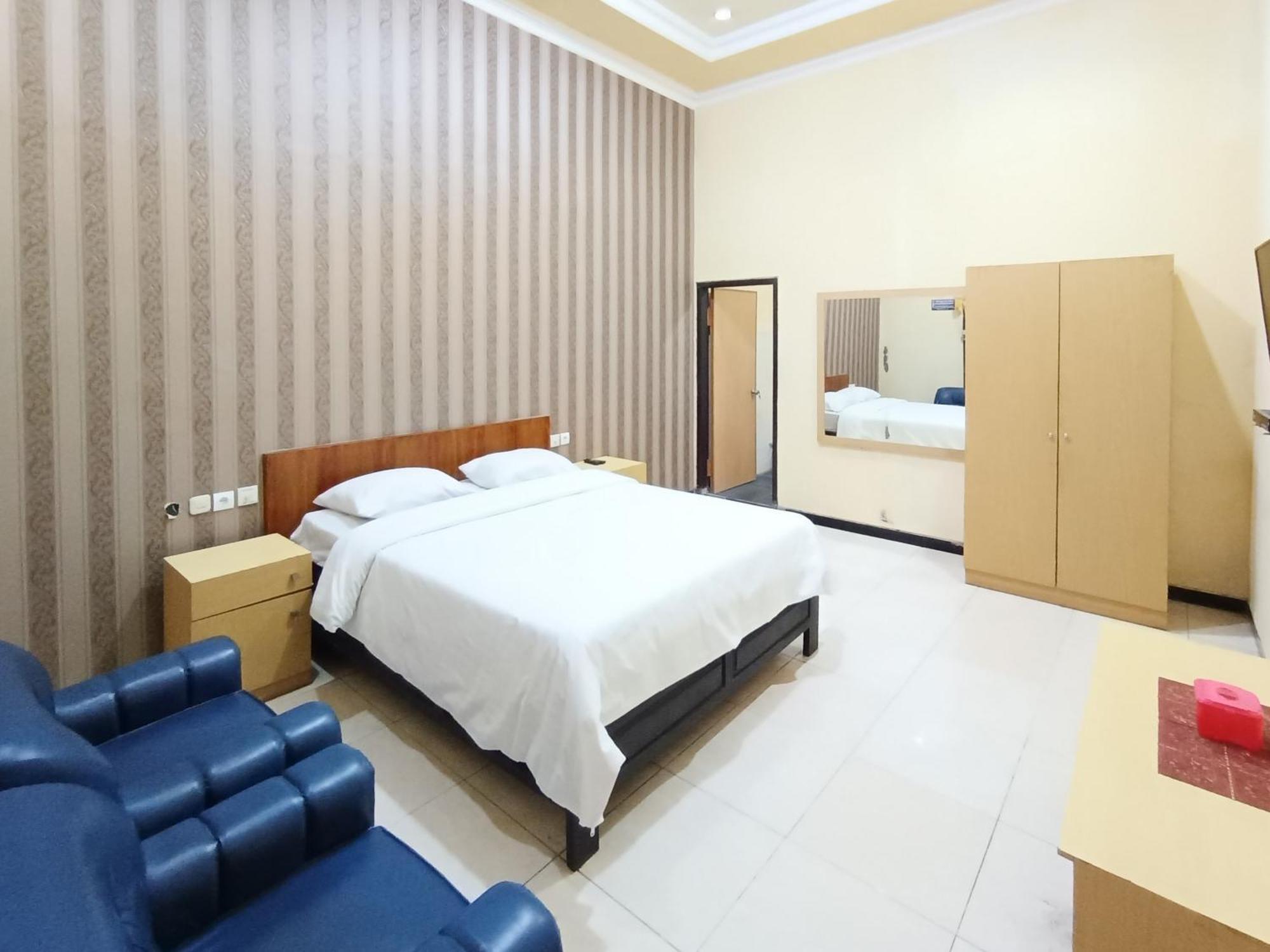 Hotel Gita Puri Redpartner Blitar Exteriér fotografie