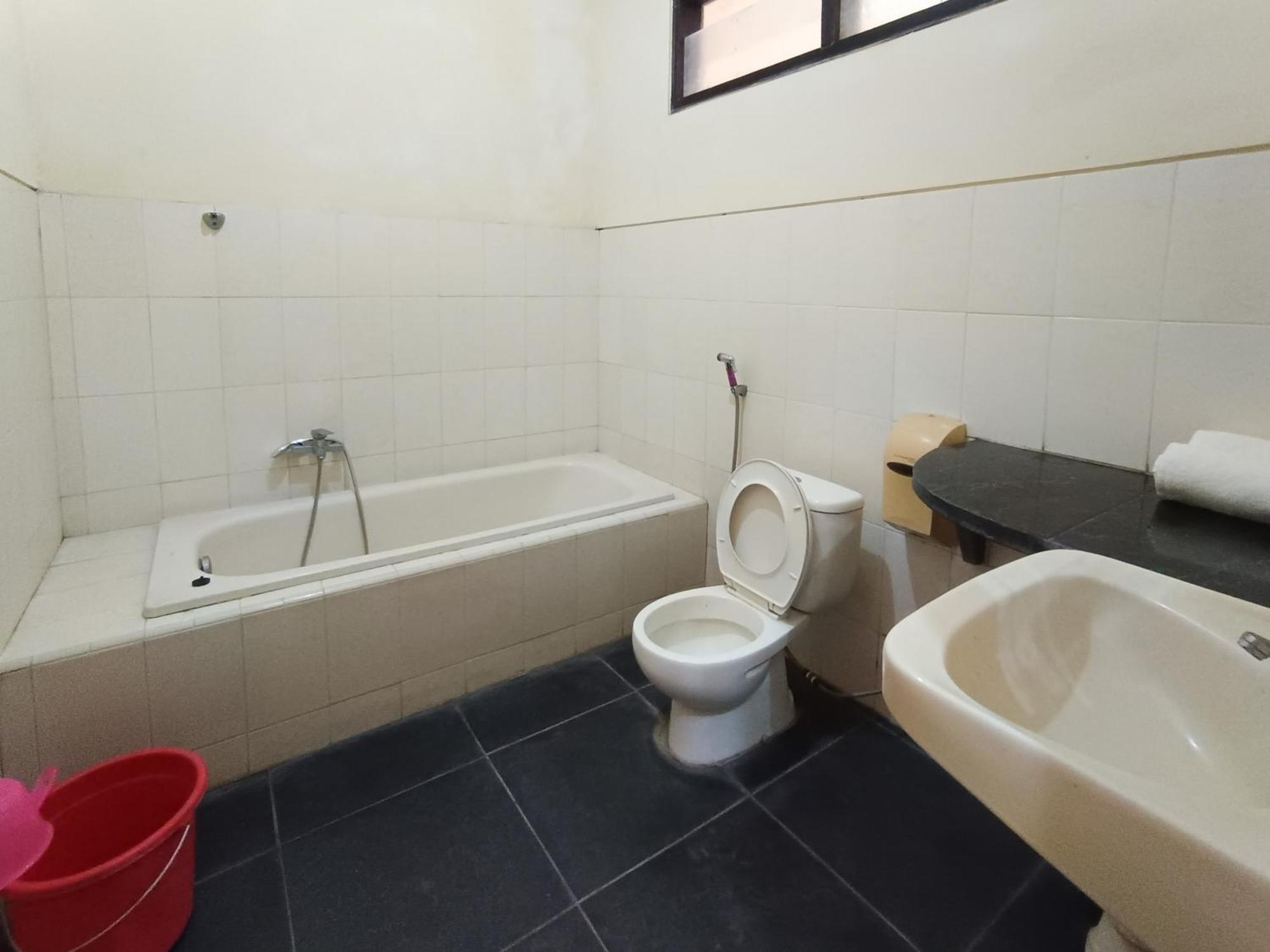 Hotel Gita Puri Redpartner Blitar Exteriér fotografie