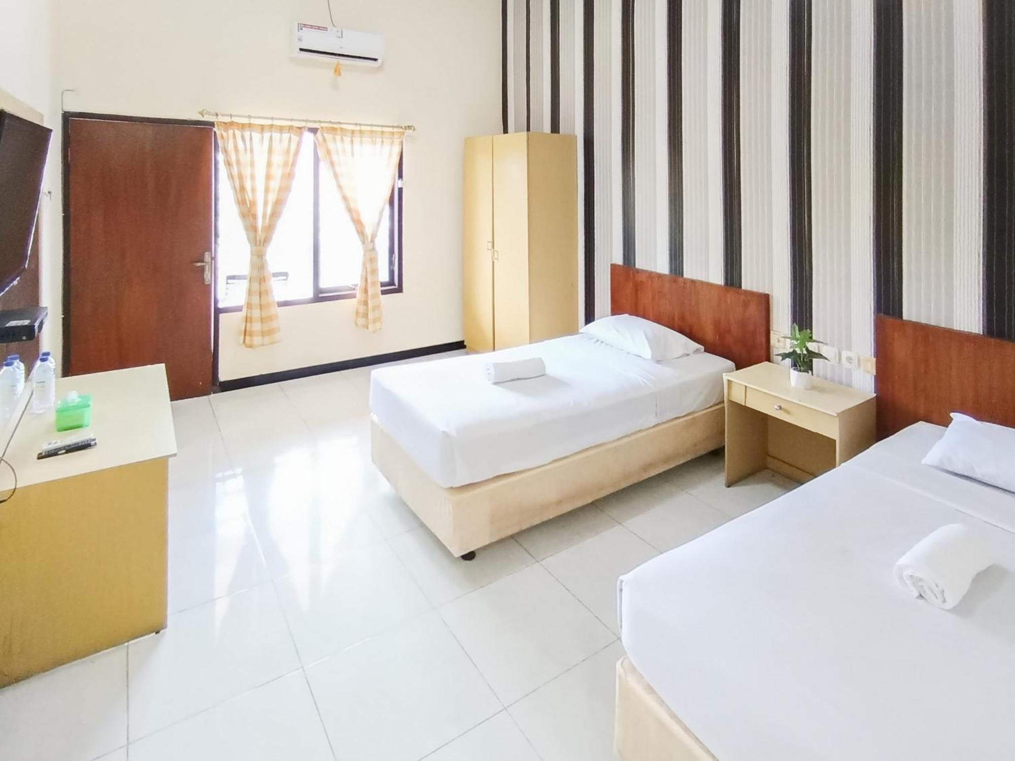 Hotel Gita Puri Redpartner Blitar Exteriér fotografie