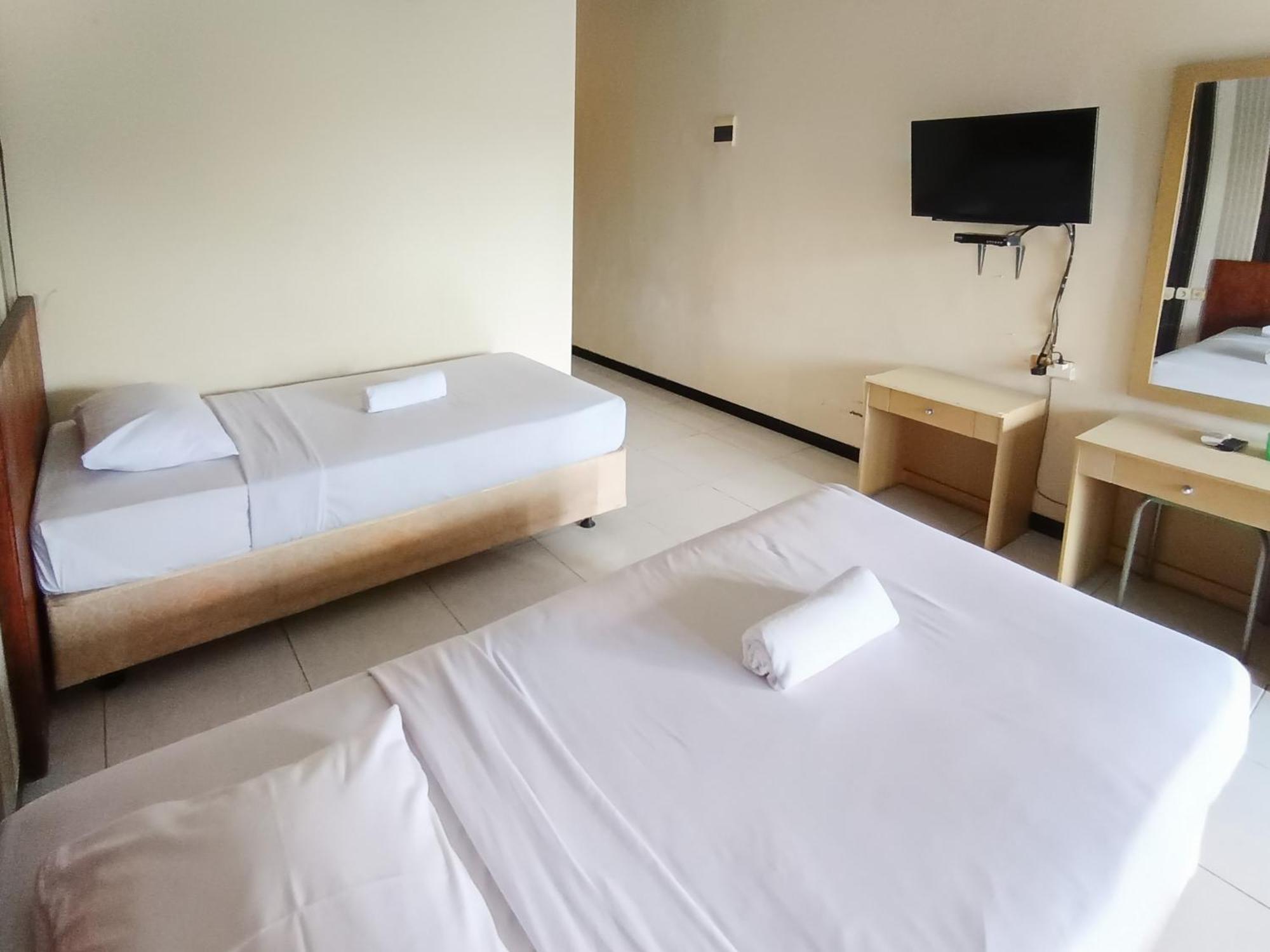 Hotel Gita Puri Redpartner Blitar Exteriér fotografie